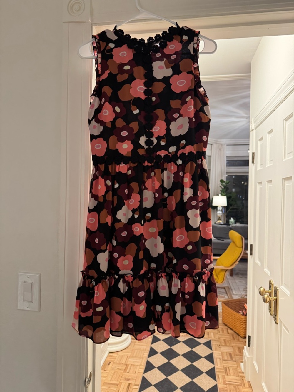Sleeveless Kate Spade Floral Ruffle Hem Dress in Black and Pink